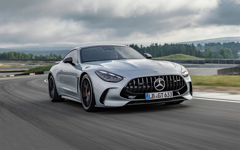 В Россию привезли суперкар Mercedes-Benz AMG GT 63