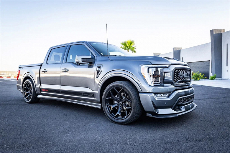 В США представили «бешеный» пикап Ford F-150 Carroll Shelby Centennial Edition: его мотор V8 развивает 800 л.с.