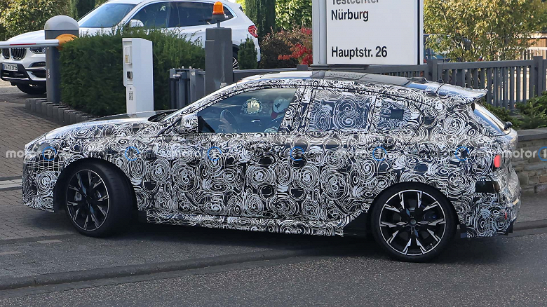 Мощный переднеприводный BMW в кузове универсал. Новый BMW 1 Series показали вживую