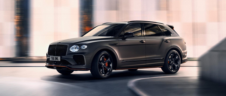 В Россию привезли Bentley Bentayga Individual 2024