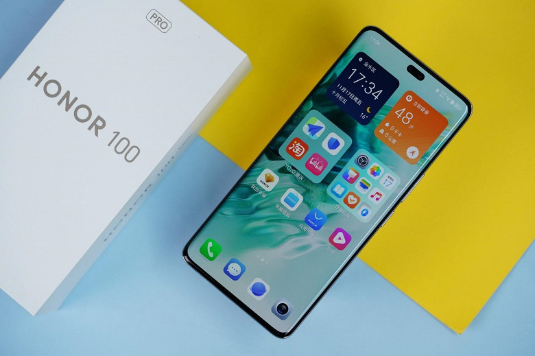 Это Honor 100 Pro. Живые фото смартфона сразу после премьеры