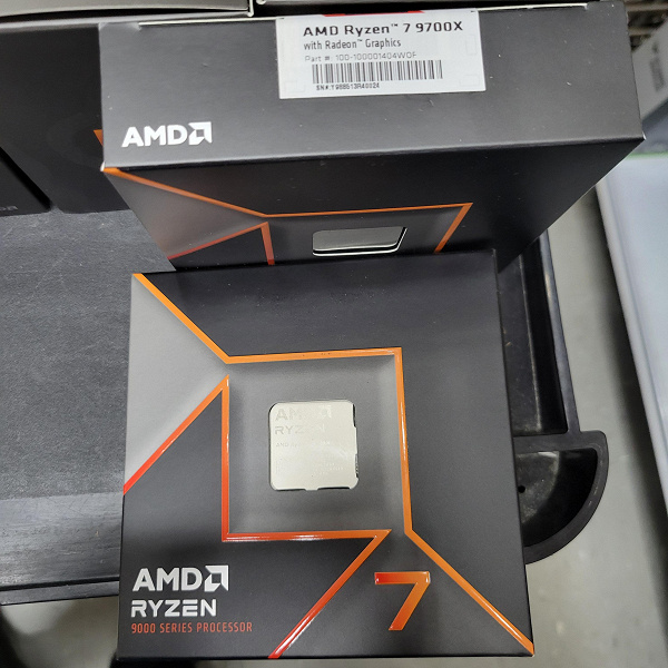 Процессоры Ryzen 9000 уже в магазинах. Один из американских продавцов опубликовал фотографии поступивших CPU