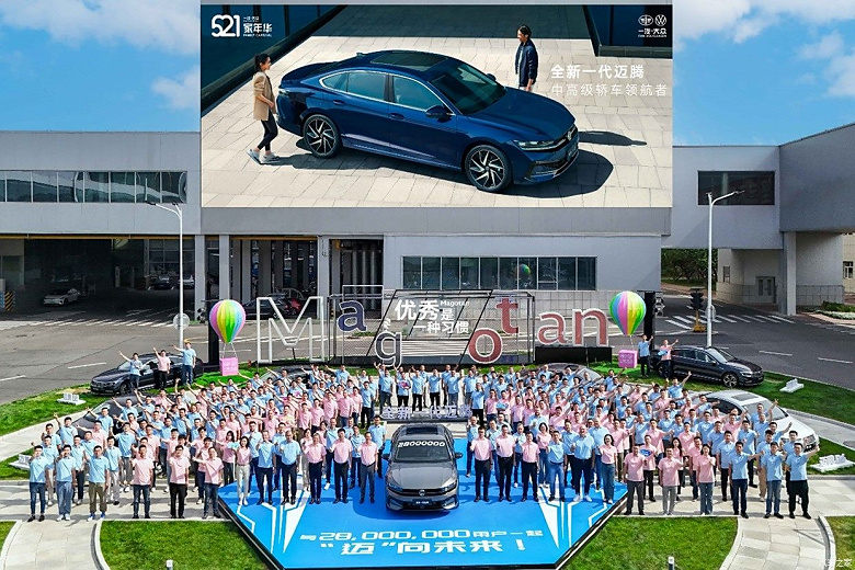 Как Volkswagen Passat, только современнее и с тремя экранами в салоне. Стартовало производство совершенно нового Volkswagen Magotan