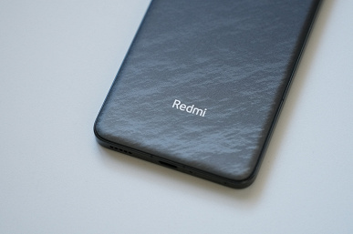 Redmi K70 Pro позирует на живых фото сразу после премьеры