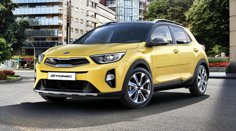 Кроссовер Kia дешевле «китайцев» появился в России. Kia Stonic 2023 оценили в 2,5 млн рублей