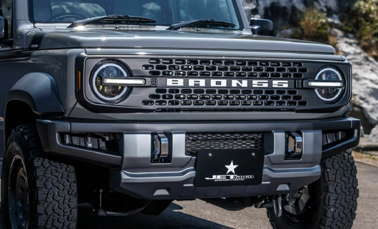 Две легенды: Suzuki Jimny сделали похожим на Ford Bronco