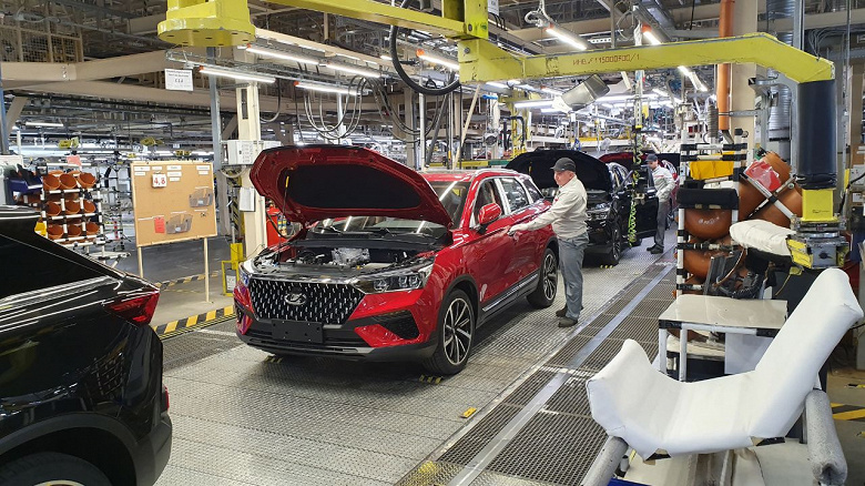 Больше никакой Lada. Питерский завод АвтоВАЗа переименовали из-за санкций