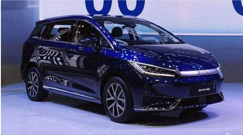 Представлен BYD M6 2024 — и сразу за пределами Китая. Это современный минивэн по цене от 23 400 долларов