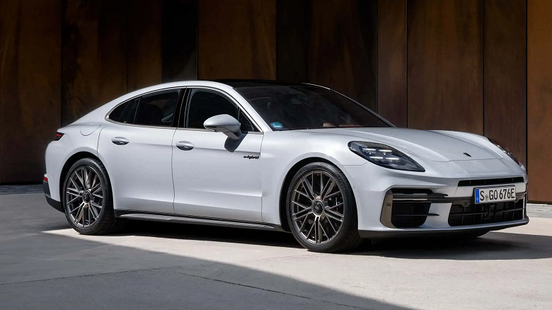 Представлен самый мощный Porsche Panamera в истории. Объявлена цена