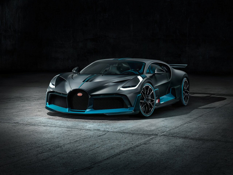 В России продают автомобиль за миллиард рублей. У Bugatti Divo 8.0 AMT небольшой пробег и мощность 1500 л.с.