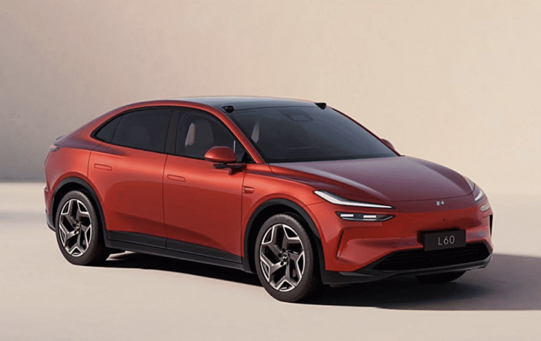 Конкурент Tesla Model Y с внешним видом от дизайнера Bentley и возможностью покупки без аккумуляторной батареи. Появились подробности о кроссовере Onvo L60