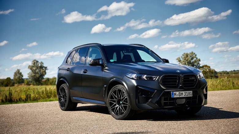 В Россию привезли самую мощную версию кроссовера BMW X5. BMW X5 M Competition 2024 с мотором мощностью 625 л.с. оценили в 22,55 млн рублей