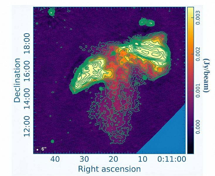 Астрономы открыли необычную радиогалактику с необычной структурой