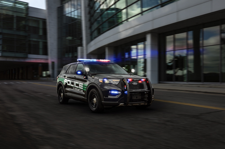 Представлен Ford Police Interceptor 2025: самая продаваемая полицейская машина в США обновилась