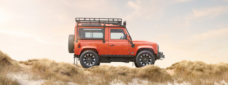 Представлен новый Land Rover Defender с 5,0-литровым V8 и современным технологиями