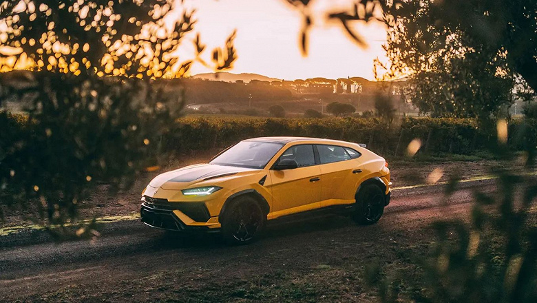 В Россию привезли Lamborghini Urus 2024: 666 л.с. и гарантия один год