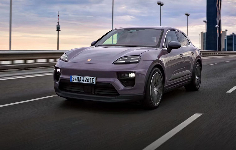 У московского дилера появился новейший Porsche Macan 4 Electric. За него просят почти 15 млн рублей