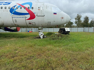 Первый в России реальный случай каннибализации самолета. «Уральские авиалинии» занялись разборкой «пшеничного» Airbus A320