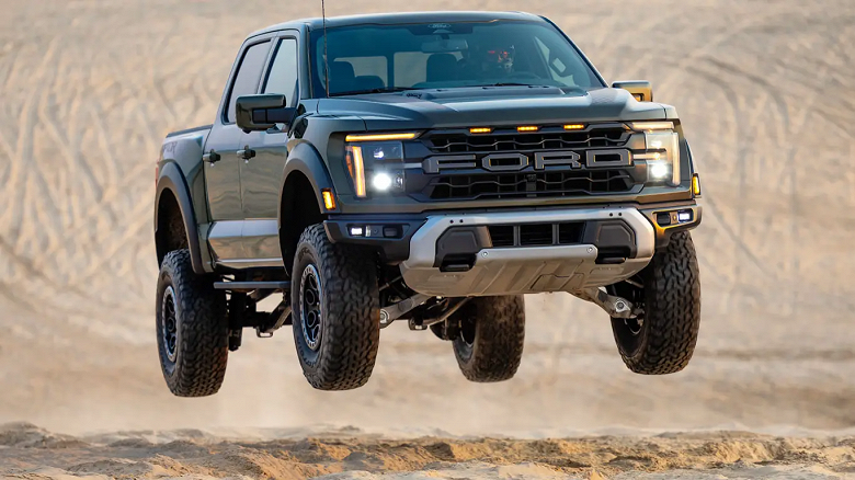 В Россию привезли новый Ford F-150 Raptor 2024 