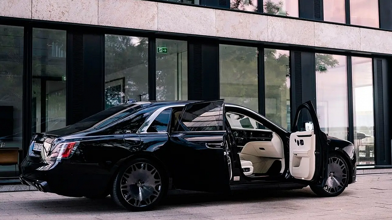 Представлен Brabus 700 на базе Rolls-Royce Ghost