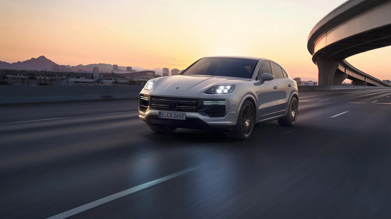 До России добрался Porsche Cayenne E-Hybrid Coupe: 519 л.с., полный привод и адаптивная подвеска