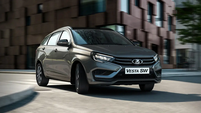 Продажи Lada Vesta Cross взлетели втрое. Названы пять самых популярных моделей «АвтоВАЗа», по данным «Авито Авто