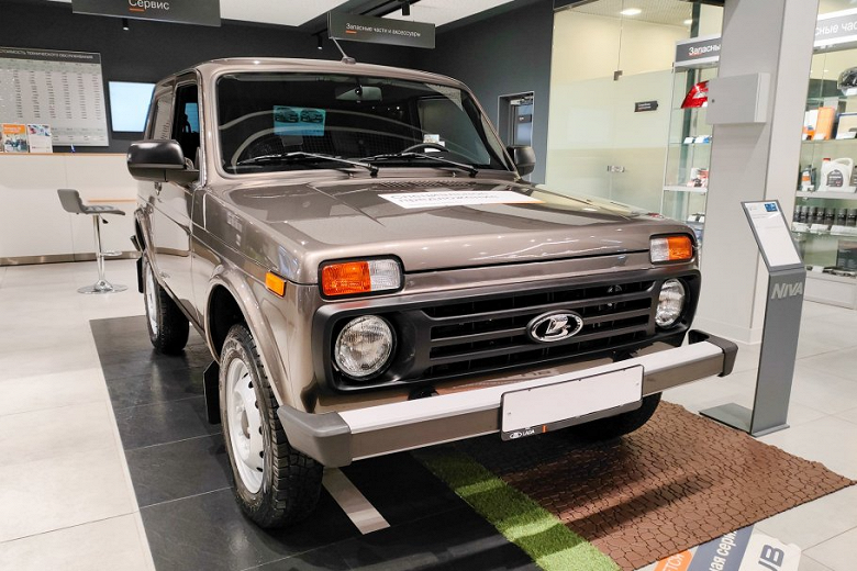 «Кое-что новое» для Lada Niva Legend: АвтоВАЗ начинает выпуск машин с другим мотором