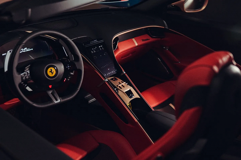 Представлен новый Ferrari Roma Spider