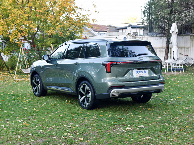 Рассекречен обновленный Ford Equator — теперь это гибрид